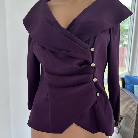 Jackets & Blazers - A formal dressed jacket for dresses size small